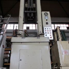 Arthur Klink 20x 1500 Broaching machine