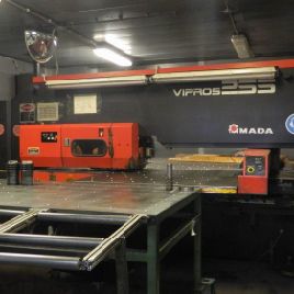Amada Vipros 255 punzonadora / máquina de trinchar con CNC