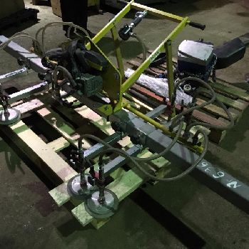 Pillar jib crane ABUS LS 200 with vacuum lifting device