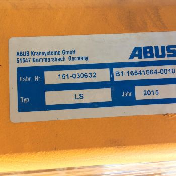 Pillar jib crane ABUS LS 200 with vacuum lifting device