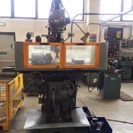 Fresadora de portal Supermax usada