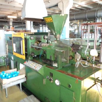 Ponar Zywiec 235/80 Injection moulding machine