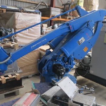 Yaskawa Motoman YR-SP100 Palletizer - palletizing robot