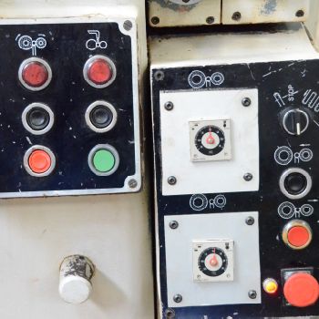 Estarta 301 Cylindrical centreless grinding machine