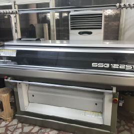 Shima Seiki SSG 122 SV Flat knitting machine