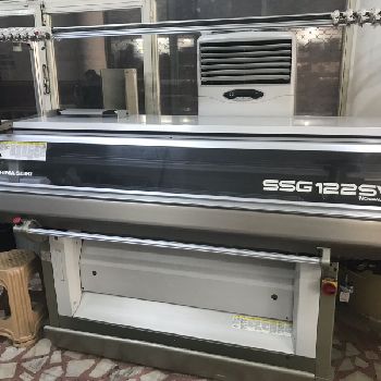 Shima Seiki SSG 122 SV Flat knitting machine