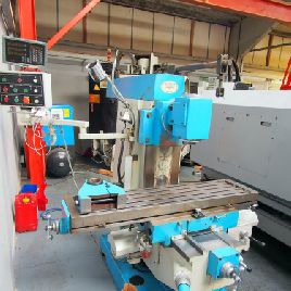 Fresadora universal Excel HVM320