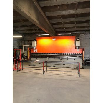 Ermaksan 6100 X 400 T Press brake cnc/nc