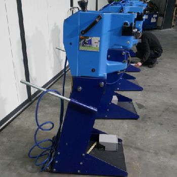 Eckold KF 170 PD Notching machine