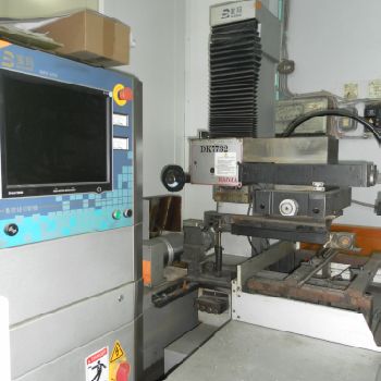 Baoma DK 7732F Wire cutting edm machine