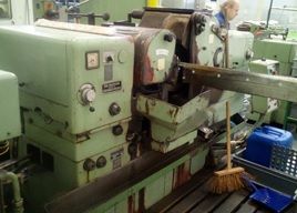 Rectificadora cilíndrica externa / interna TOS BB 10