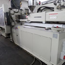 Negri Bossi V 320 - 2000 Injection moulding machine