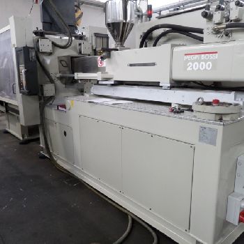 Negri Bossi V 320 - 2000 Injection moulding machine