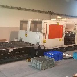 Máquina de corte por láser Mazak Space Gear 510 MK II de segunda mano