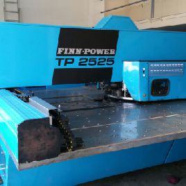 Finn-Power TP2615 Punching machine / nibbling machine with CNC