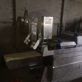 Termoformado Sealpac RE 20 usado - Línea de llenado, llenado y sellado