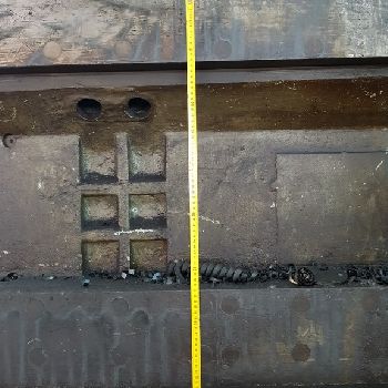 Umaro SC 17 NC vertical turret lathe