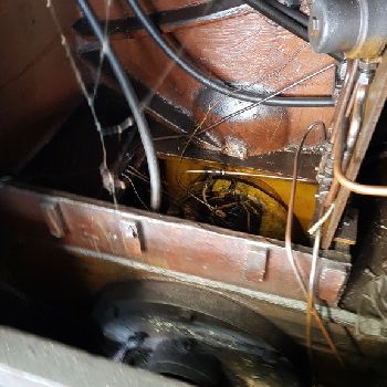 Umaro SC 17 NC vertical turret lathe