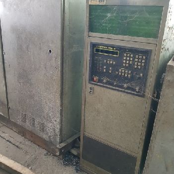 Umaro SC 17 NC vertical turret lathe