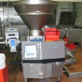 Gebruikte Handtmann VF 200 vacuümvuller