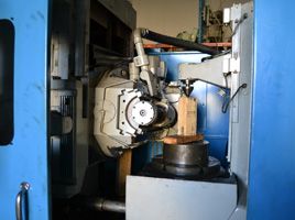 Tailleuse LIEBHERR L452 à engrenages verticaux