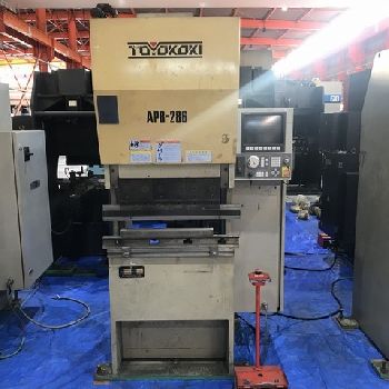 TOYO APB-286 Punching machine / nibbling machine with CNC