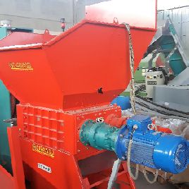 Broyeur Caravaggi Broyeur plastique