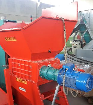 Caravaggi Crusher Plastic crusher