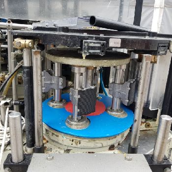 Krones Etiketovačka Krones UNIVERSELLA Wine, beer or alcohol making machine