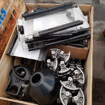 Krones Etiketovačka Krones UNIVERSELLA Wine, beer or alcohol making machine