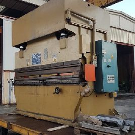 Farina 3000X200 Press brake cnc/nc