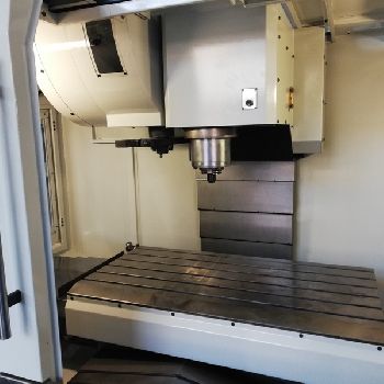 Used FIRST MCV 1100 Machining center - vertical