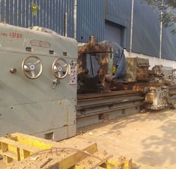 POREBA HEAVY DUTY ROLL TURNING LATHE