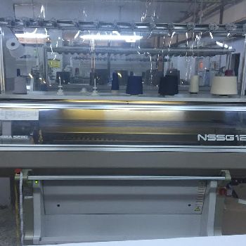 Shima Seiki NSSG 122 Flat knitting machine
