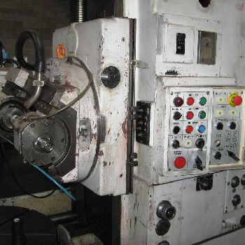 Tos Celakovice 71 Cnc gear hobbing machine