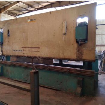 Adira GHD-30060 Press brake