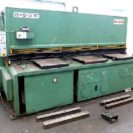 Tijeras de guillotina hidráulica ADIRA GHO-1330