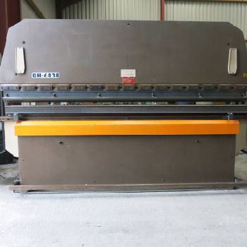 Adira QH6030 Press brake