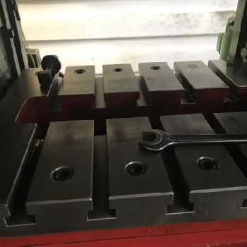 Raster 45/550 SL-4S metal press