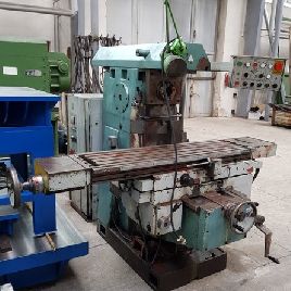 Tos Olomouc FGU 32 milling machine
