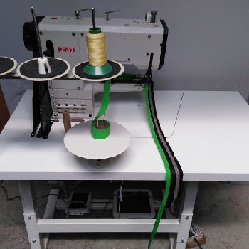 Pfaff 335 Automatic sewing machine