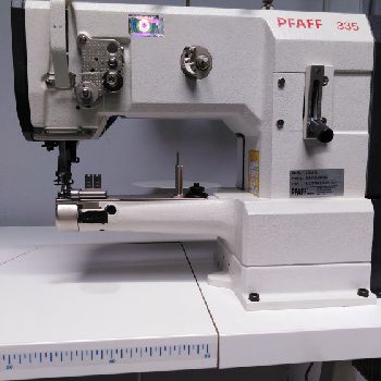 Pfaff 335 Automatic sewing machine