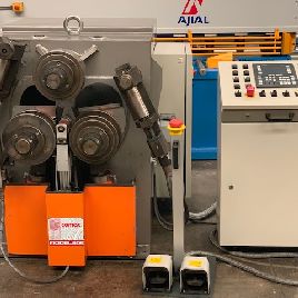 Dobladora de perfiles Comac 305