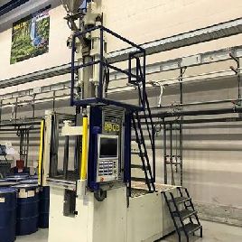 Battenfeld VM 80/525 UNILOG B6 VERTIKAL Injection moulding machine