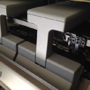 Shima Seiki 124 S gg12 Flat knitting machine