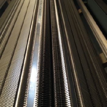 Shima Seiki 124 S gg12 Flat knitting machine