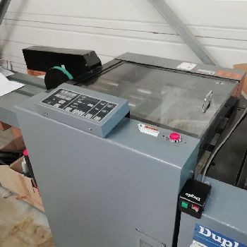 Duplo DBM System 4000 saddle stitcher