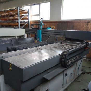 Flow Mach 2b 2031 waterjet cutting machine