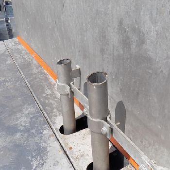 Washing cabinet for 200 lt. bins Roser AL-604