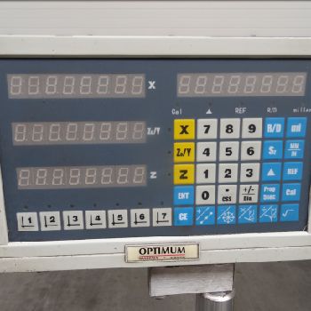 Optimum D560x2000 lathe